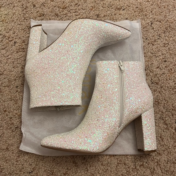 Allegra K White Glitter Ankle Boots - Picture 3 of 6